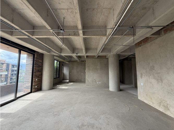 Apartamento de 2 alcobas en venta en El Diamante 2, Medellín, 239 m² · foto 5 de 13