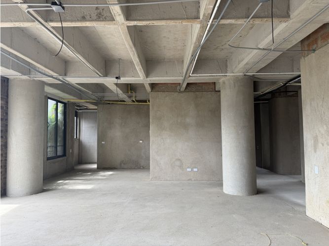 Apartamento de 2 alcobas en venta en El Diamante 2, Medellín, 239 m² · foto 12 de 13