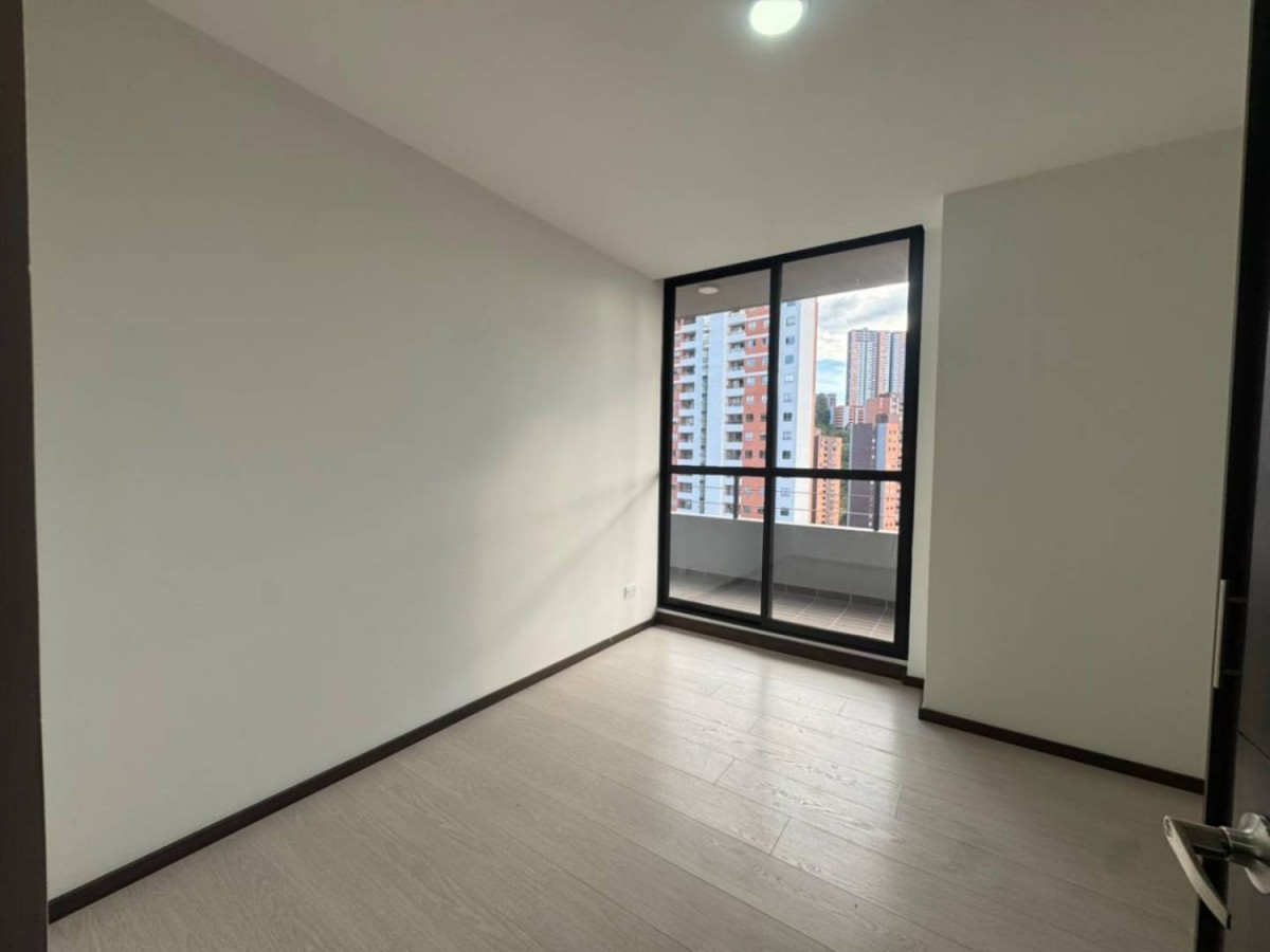 Apartamento en venta en El Carmelo Ii, Sabaneta · foto 5 de 22