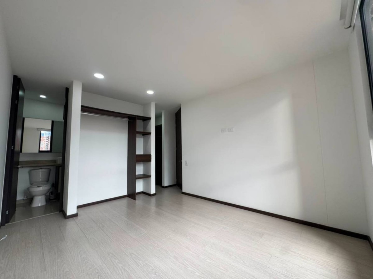 Apartamento en venta en El Carmelo Ii, Sabaneta · foto 9 de 22