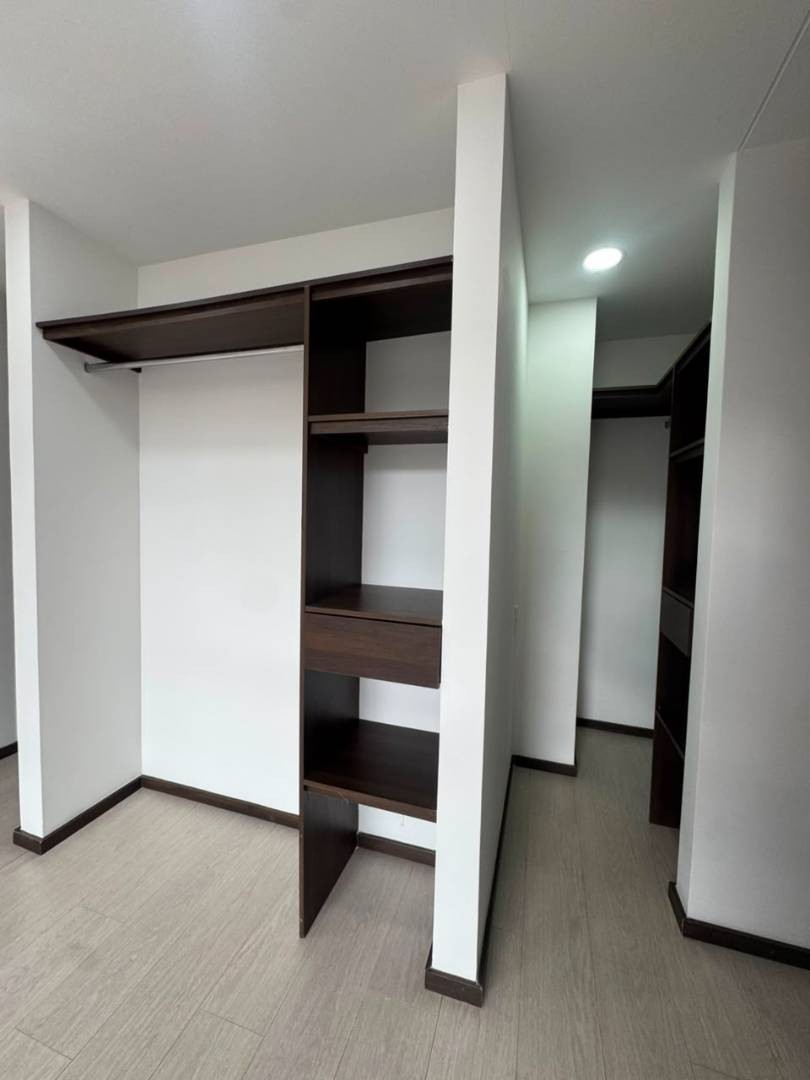 Apartamento en venta en El Carmelo Ii, Sabaneta · foto 10 de 22