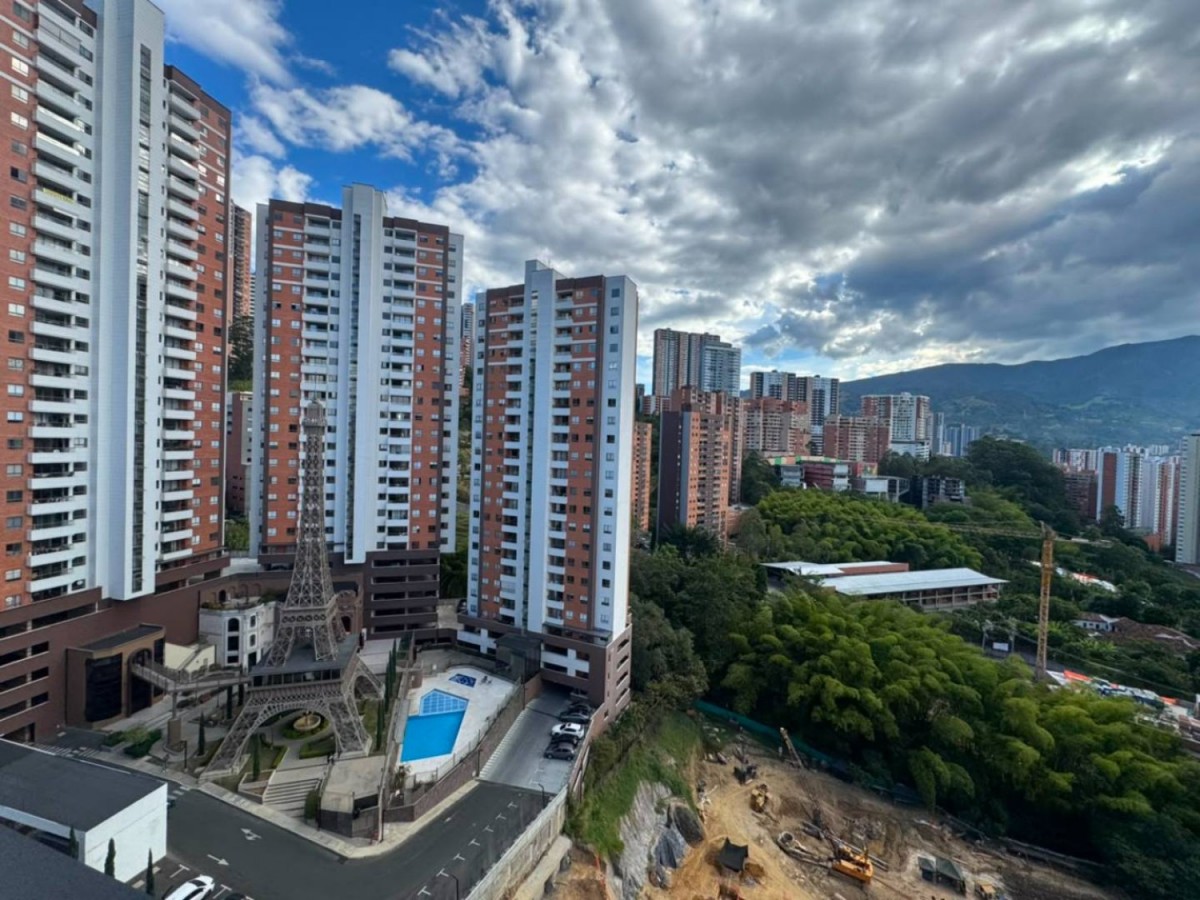 Apartamento en venta en El Carmelo Ii, Sabaneta · foto 14 de 22