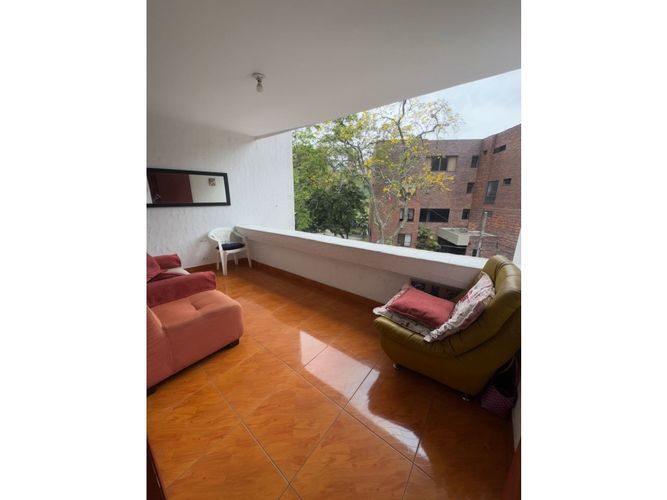 Apartamento de 8 alcobas en venta en Santa Rita, Cali, 400 m² · foto 3 de 23