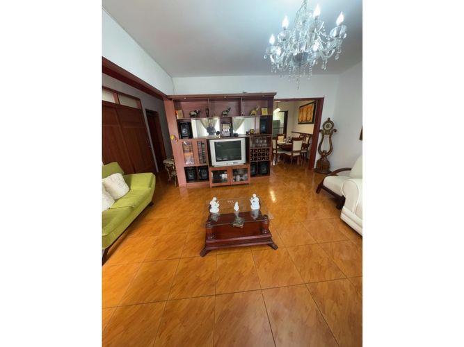 Apartamento de 8 alcobas en venta en Santa Rita, Cali, 400 m² · foto 7 de 23