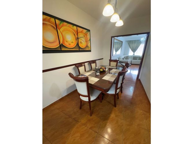 Apartamento de 8 alcobas en venta en Santa Rita, Cali, 400 m² · foto 12 de 23