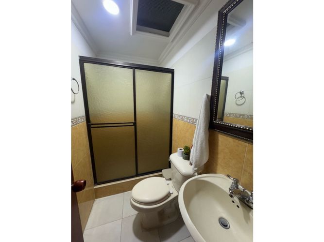 Apartamento de 8 alcobas en venta en Santa Rita, Cali, 400 m² · foto 16 de 23
