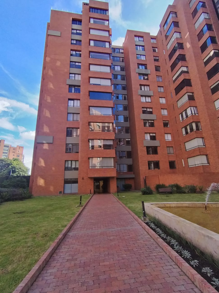 Apartamento en Arriendo en La Calleja, Bogotá