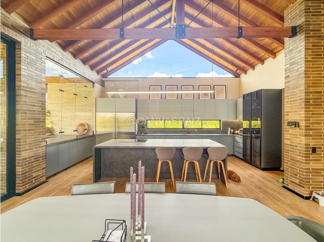 Casa de 3 alcobas en venta en Llano Grande, Rionegro, 460 m² · foto 5 de 24