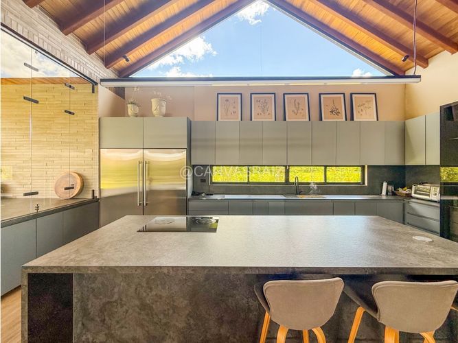 Casa de 3 alcobas en venta en Llano Grande, Rionegro, 460 m² · foto 7 de 24