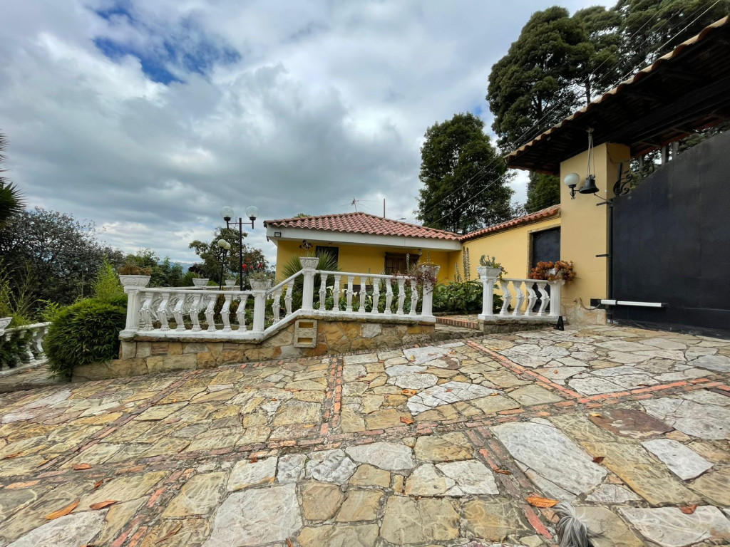 Casa en Arriendo en Lagos de Torca, Bogotá