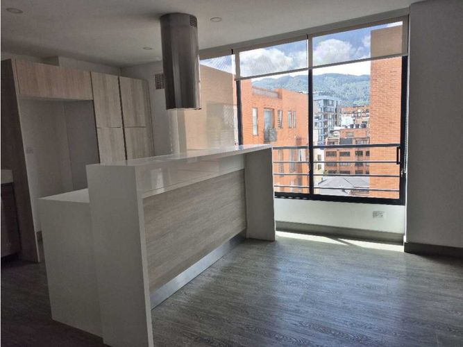 Apartamento de 3 alcobas en venta en Santa Paula, Bogotá, 124 m² · foto 4 de 18