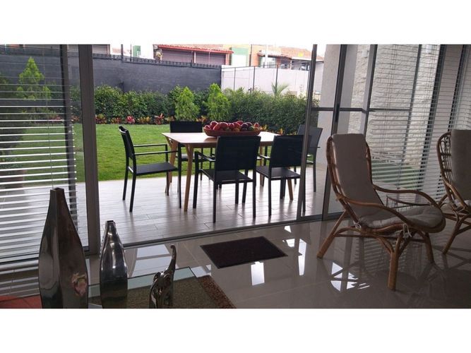 Casa de 3 alcobas en venta en Las Mercedes, Jamundí, 203 m² · foto 11 de 16