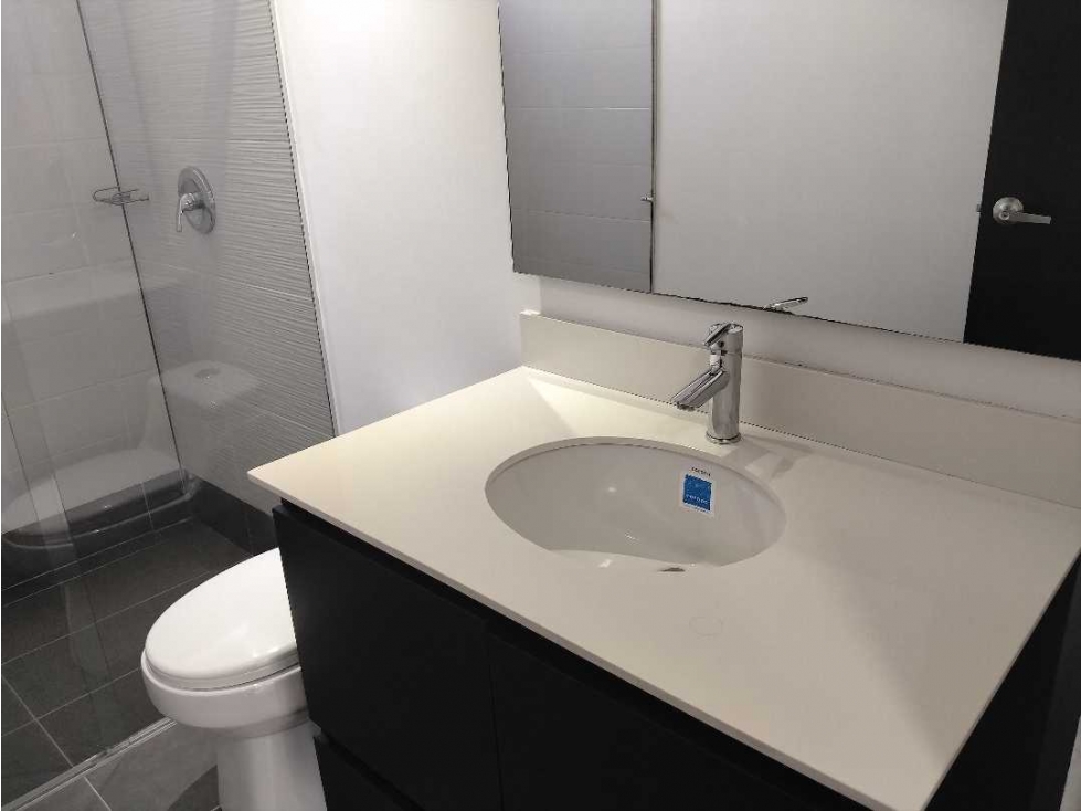 Apartamento en arriendo en Las Lomas No.1, Medellín · foto 16 de 18