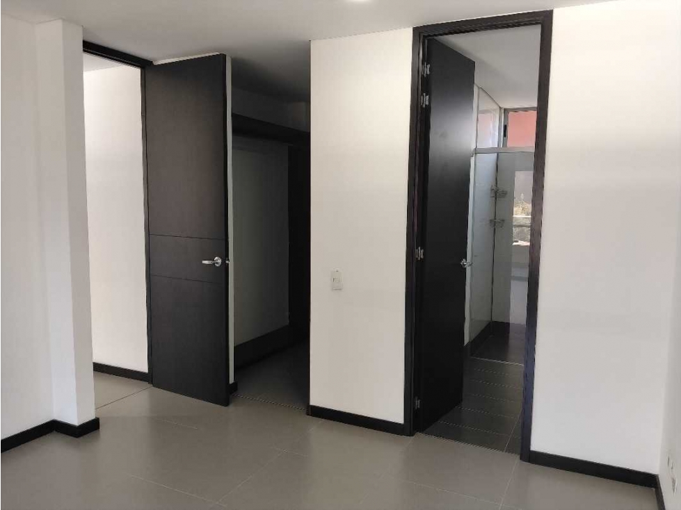 Apartamento en arriendo en Las Lomas No.1, Medellín · foto 17 de 18