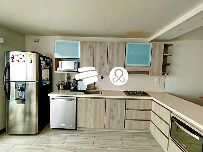 Casa de 3 alcobas en venta en La Ceja, 145 m² · foto 2 de 9