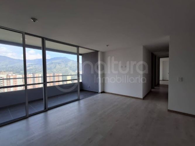 Apartamento de 3 alcobas en venta en Suramérica, Medellín, 109 m² · foto 5 de 24