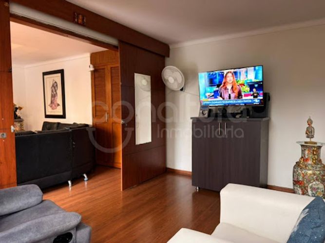 Apartamento de 3 alcobas en venta en Altos Del Poblado, Medellín, 162 m² · foto 6 de 24