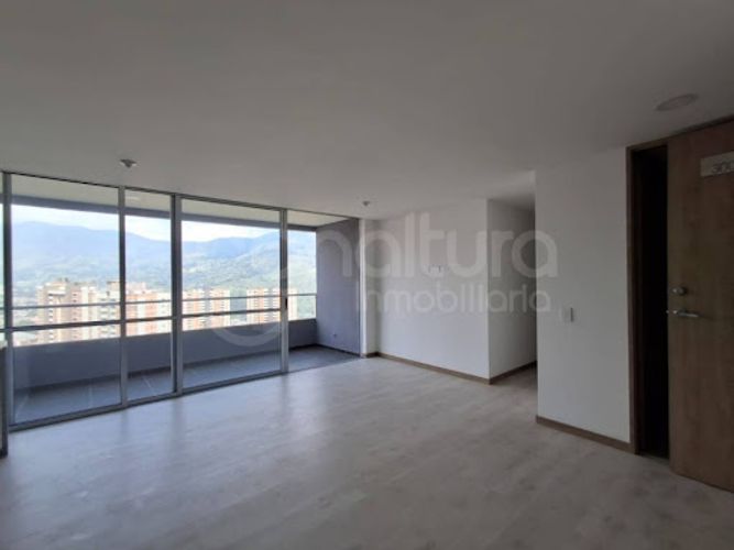 Apartamento de 3 alcobas en venta en Suramérica, Medellín, 109 m² · foto 6 de 24