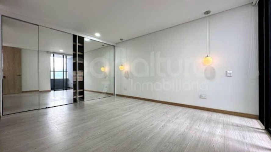Apartamento de 3 alcobas en arriendo en Las Palmas, Medellín, 137 m² · foto 6 de 17