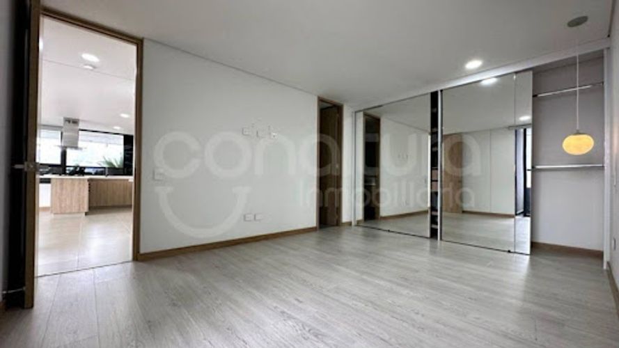 Apartamento de 3 alcobas en arriendo en Las Palmas, Medellín, 137 m² · foto 7 de 17