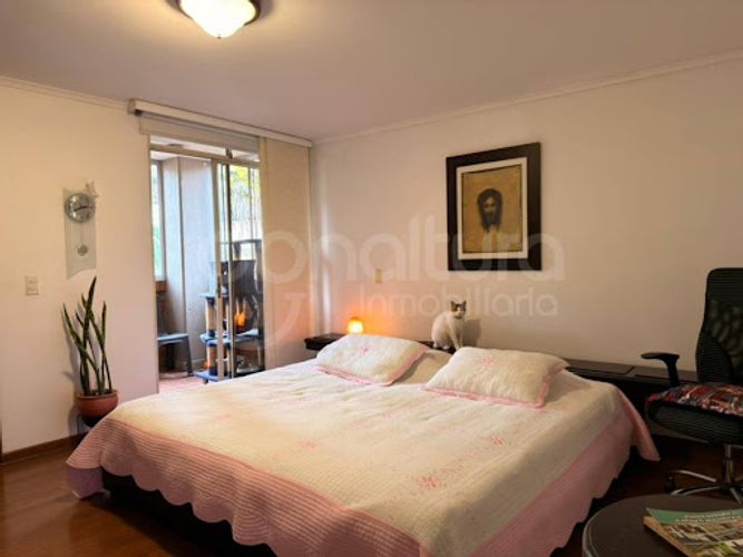 Apartamento de 3 alcobas en venta en Altos Del Poblado, Medellín, 162 m² · foto 10 de 24