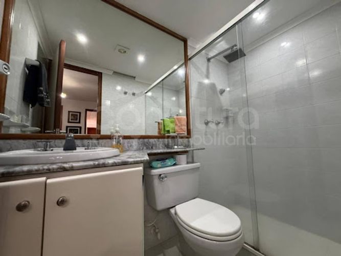 Apartamento de 3 alcobas en venta en Altos Del Poblado, Medellín, 162 m² · foto 21 de 24
