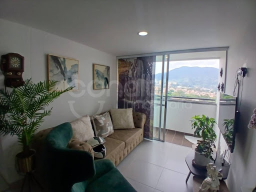 Apartamento en venta en Suramérica, La Estrella · foto 3 de 12