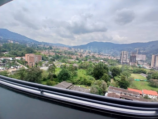 Apartamento en venta en Suramérica, La Estrella · foto 11 de 12