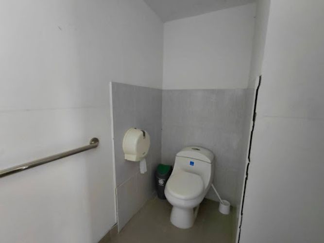 Casa de 14 alcobas en arriendo en Milla De Oro, Medellín, 400 m² · foto 22 de 24