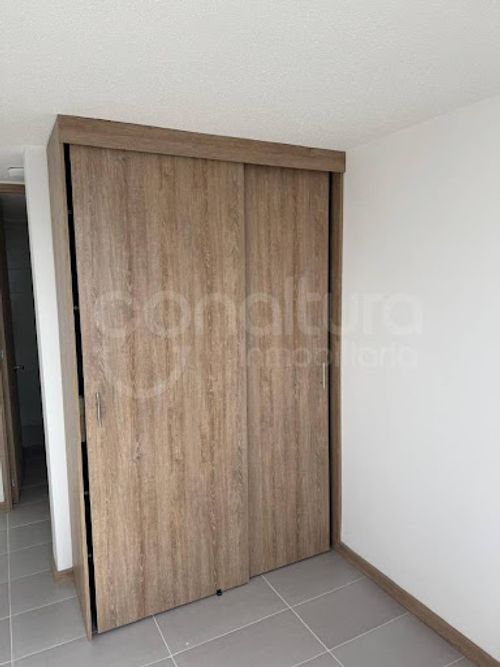 Apartamento de 3 alcobas en venta en Barrio Nuevo, Bello, 58 m² · foto 4 de 11