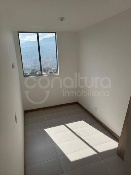 Apartamento de 3 alcobas en venta en Barrio Nuevo, Bello, 58 m² · foto 6 de 11