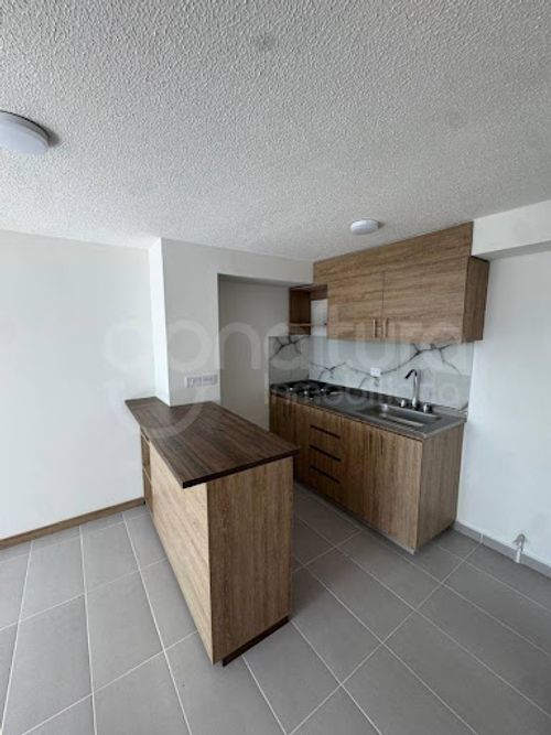 Apartamento de 3 alcobas en venta en Barrio Nuevo, Bello, 58 m² · foto 9 de 11