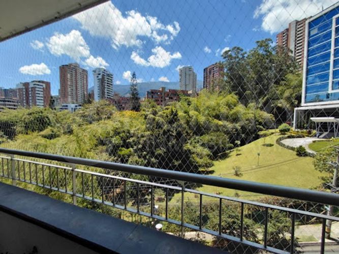 Apartamento de 3 alcobas en arriendo en Milla De Oro, Medellín, 185 m² · foto 9 de 24