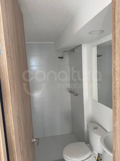 Apartamento de 3 alcobas en venta en Barrio Nuevo, Bello, 58 m² · foto 11 de 11