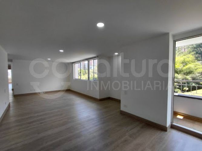 Apartamento de 3 alcobas en arriendo en Milla De Oro, Medellín, 185 m² · foto 18 de 24