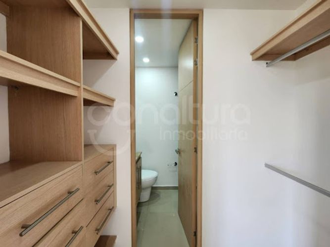 Apartamento de 3 alcobas en arriendo en San Diego, Medellín, 75 m² · foto 5 de 11