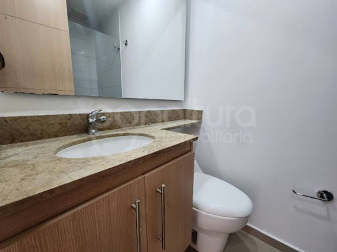 Apartamento de 3 alcobas en arriendo en San Diego, Medellín, 75 m² · foto 6 de 11
