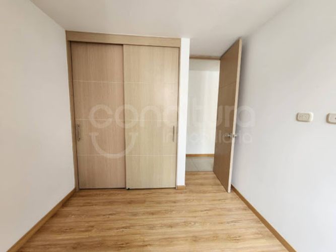 Apartamento de 3 alcobas en arriendo en San Diego, Medellín, 75 m² · foto 7 de 11