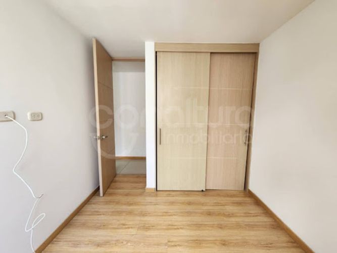 Apartamento de 3 alcobas en arriendo en San Diego, Medellín, 75 m² · foto 8 de 11