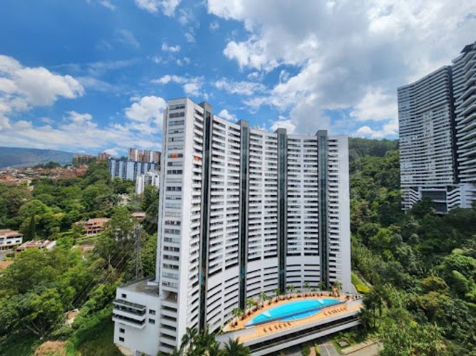 Apartamento de 3 alcobas en arriendo en San Diego, Medellín, 75 m² · foto 11 de 11
