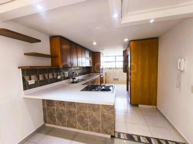 Apartamento en arriendo en Provenza, Medellín · foto 2 de 22