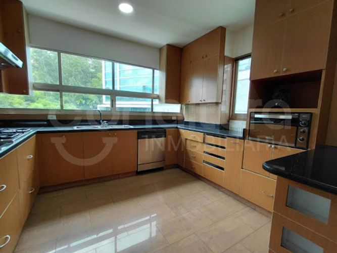 Apartamento de 3 alcobas en arriendo en Milla De Oro, Medellín, 185 m² · foto 2 de 24