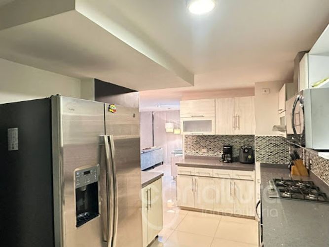 Apartamento de 3 alcobas en arriendo en La Visitación, Medellín, 95 m² · foto 12 de 23