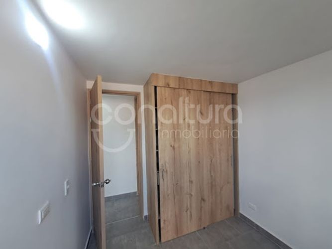 Apartamento de 2 alcobas en venta en Barrio Nuevo, Bello, 50 m² · foto 8 de 12