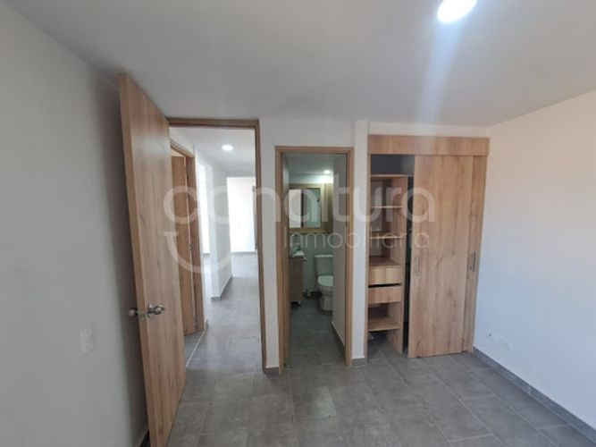 Apartamento de 2 alcobas en venta en Barrio Nuevo, Bello, 50 m² · foto 11 de 12
