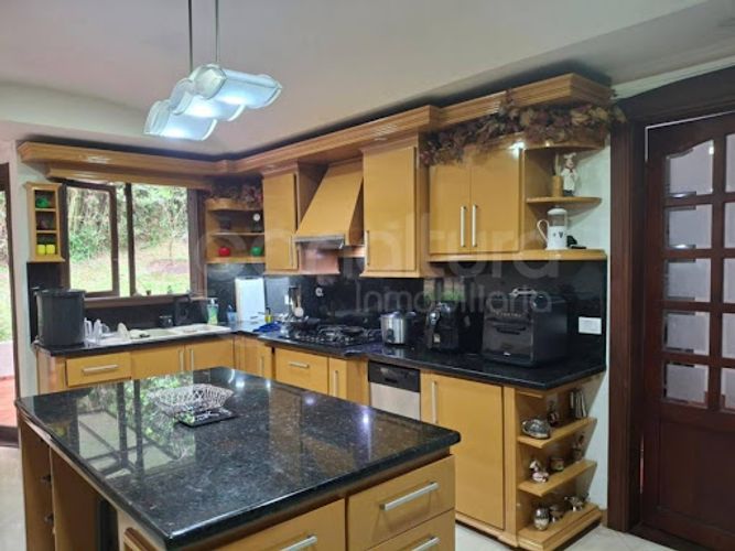 House for rent in Loma del Escobero, Envigado