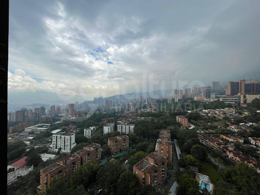 Apartamento en arriendo en Los Naranjos, Medellín · foto 8 de 24