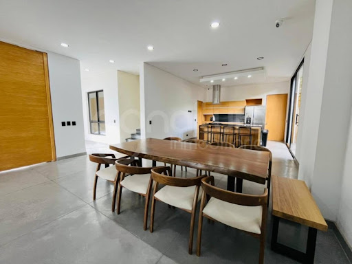 Casa en venta en Loma Del Escobero, Envigado · foto 3 de 24