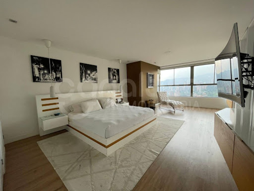 Apartamento en arriendo en Los Naranjos, Medellín · foto 12 de 24