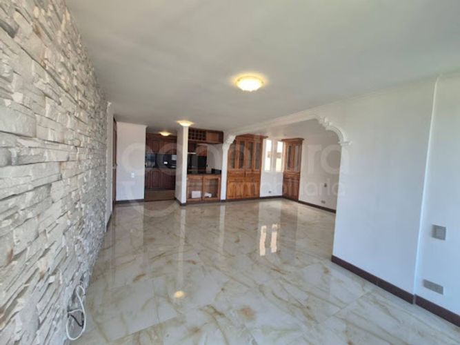 Apartamento de 3 alcobas en arriendo en Vía Las Palmas, Medellín, 160 m² · foto 7 de 21